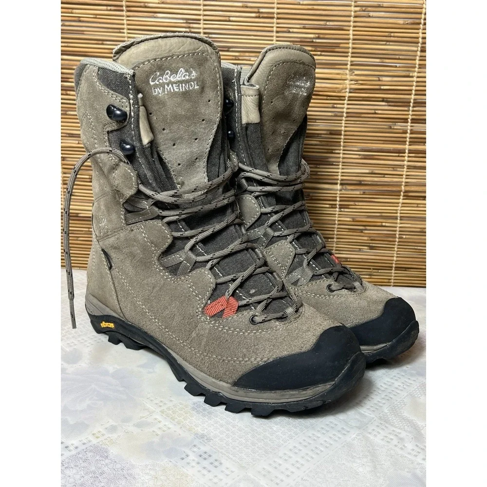 Cabela's Women's Size 7‎ Us  5 1/2 Uk Waterproof - Hiking - Vibram.  Insulation